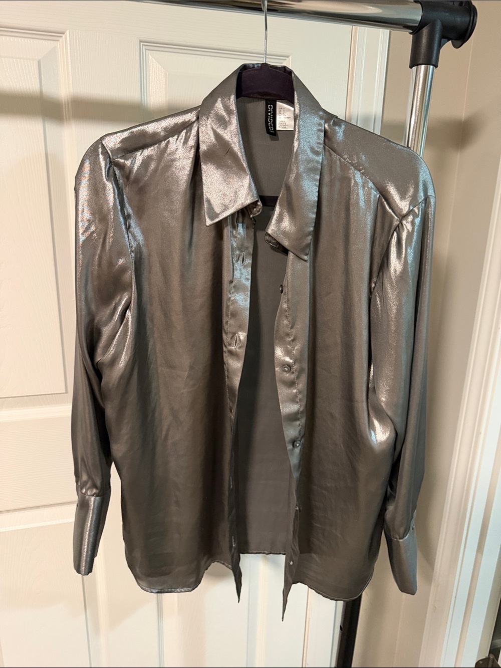 Silver Metallic Button-Front Shirt Jacket - Women